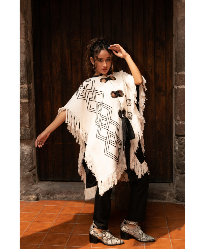 PONCHO CUERVO II